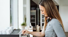 Lexus otevíra v průhonicích svůj čtvrtý showroom